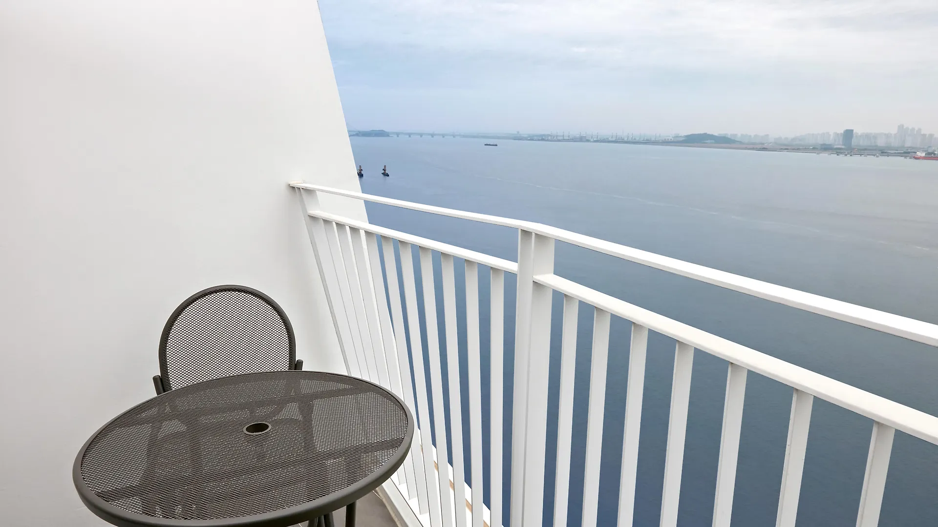 **  Ocean Soleview Hotel Incheon Korsel