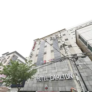 3* 호텔 Carlton